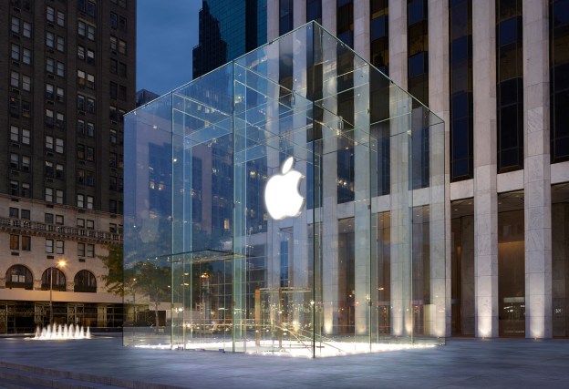 Apple-Sign-Store-5th-Ave